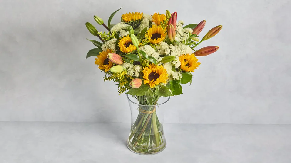 Bouquet of Sunshine: image 1