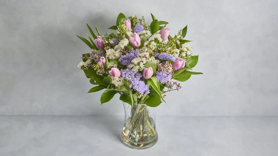 Tulip Bouquet: image 1