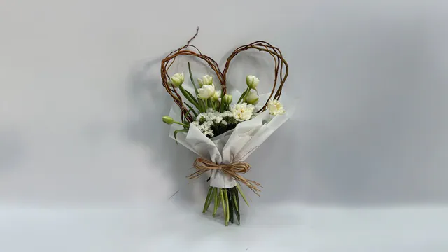 Tulip Heart Bouquet